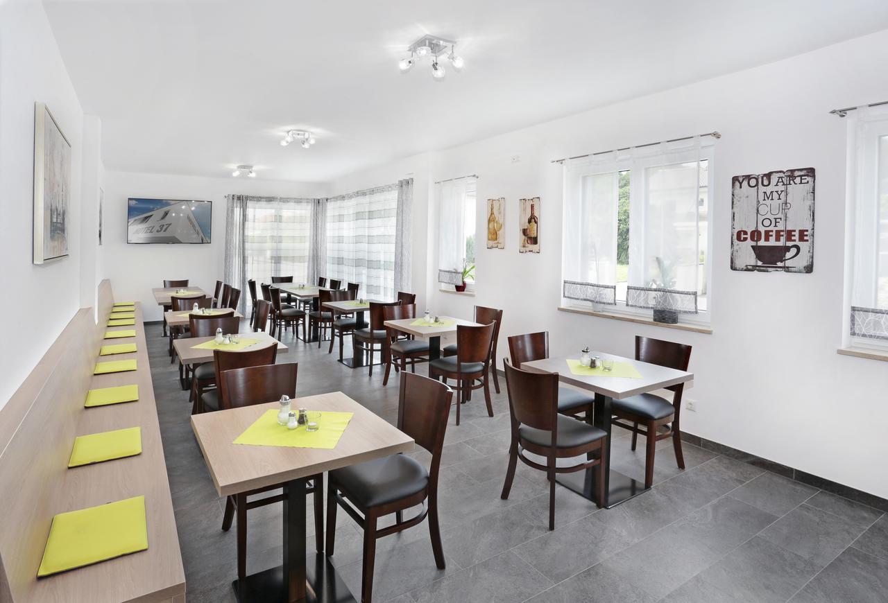 37 Bed & Breakfast 3*